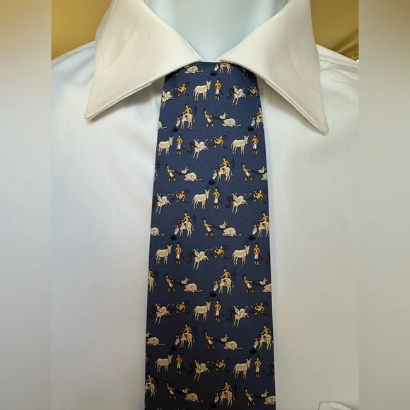 Hermes . Blue Tie with Donkey and Jockey Print. Made it France. 100% silk. - Picture 4 of 11